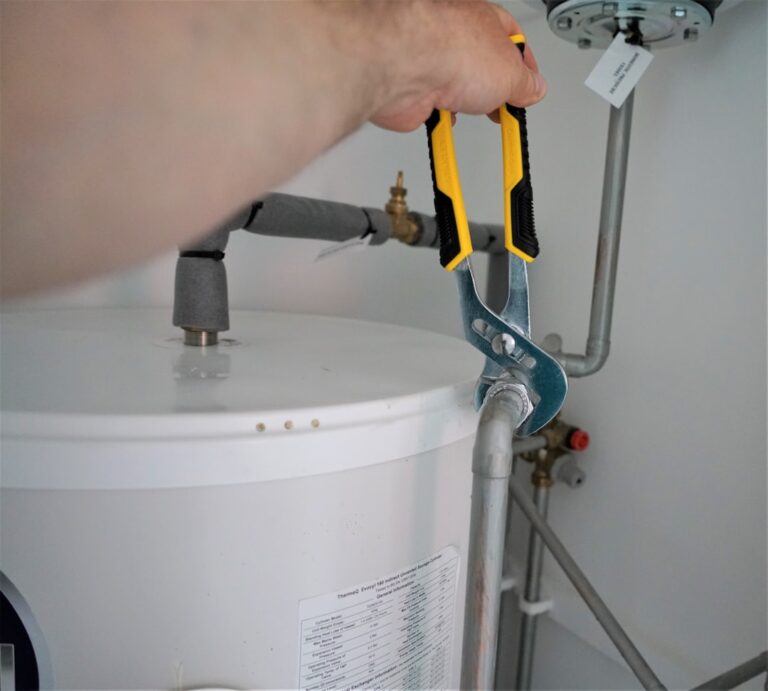 Home 7 Photo Flush valve replacement