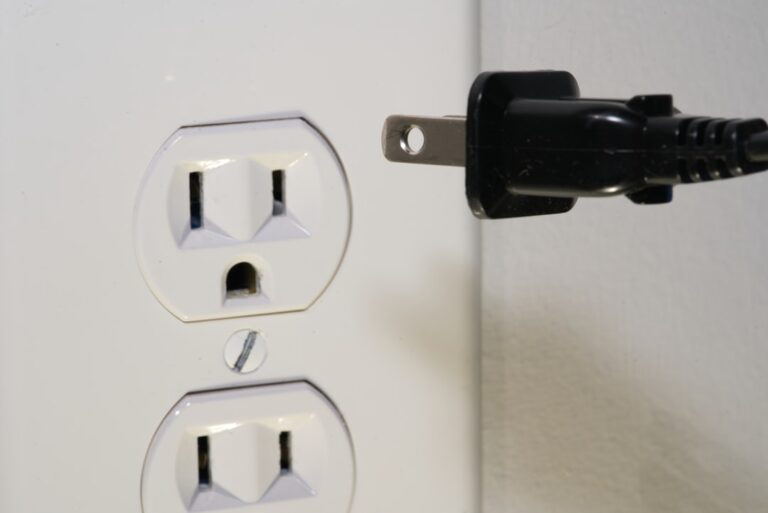 Home 6 Photo Electrical overload detection